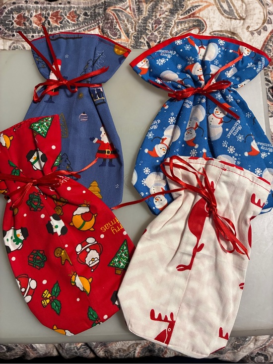 None Other - Festive Holiday Cloth Gift Bags - Multi-Color Set of 4